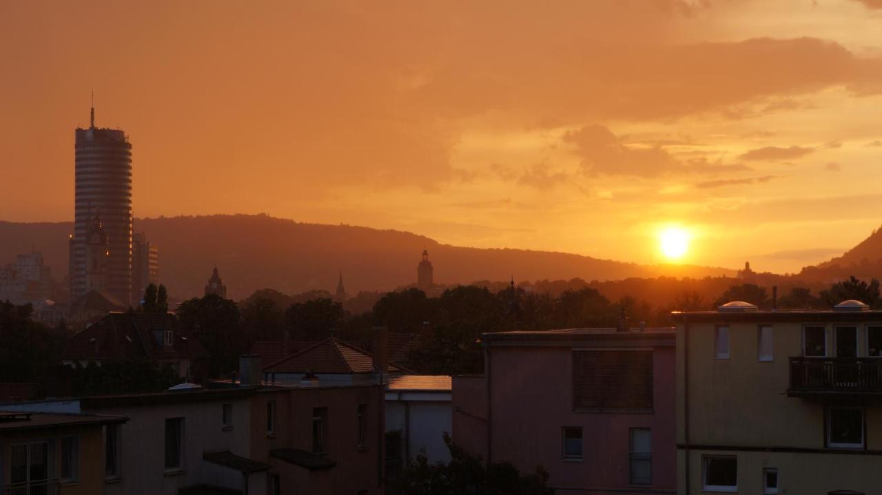 Apartment Skyline Of Jena, Luxurioes, Einzigartig, Free Wifi, Parkplatz, Klimatisiert, Zentral ภายนอก รูปภาพ